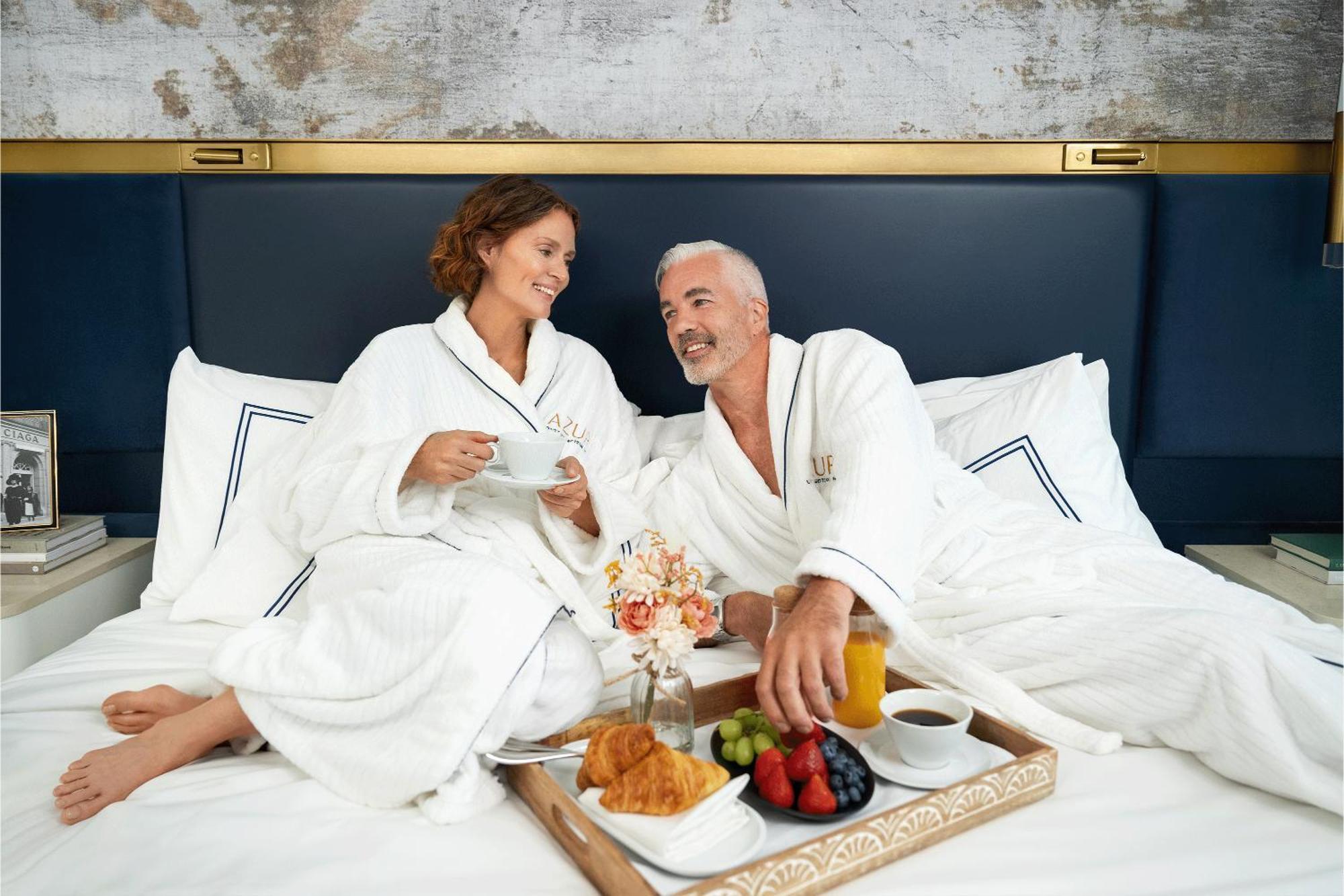 Azur Legacy Collection Hotel Vancouver Bagian luar foto