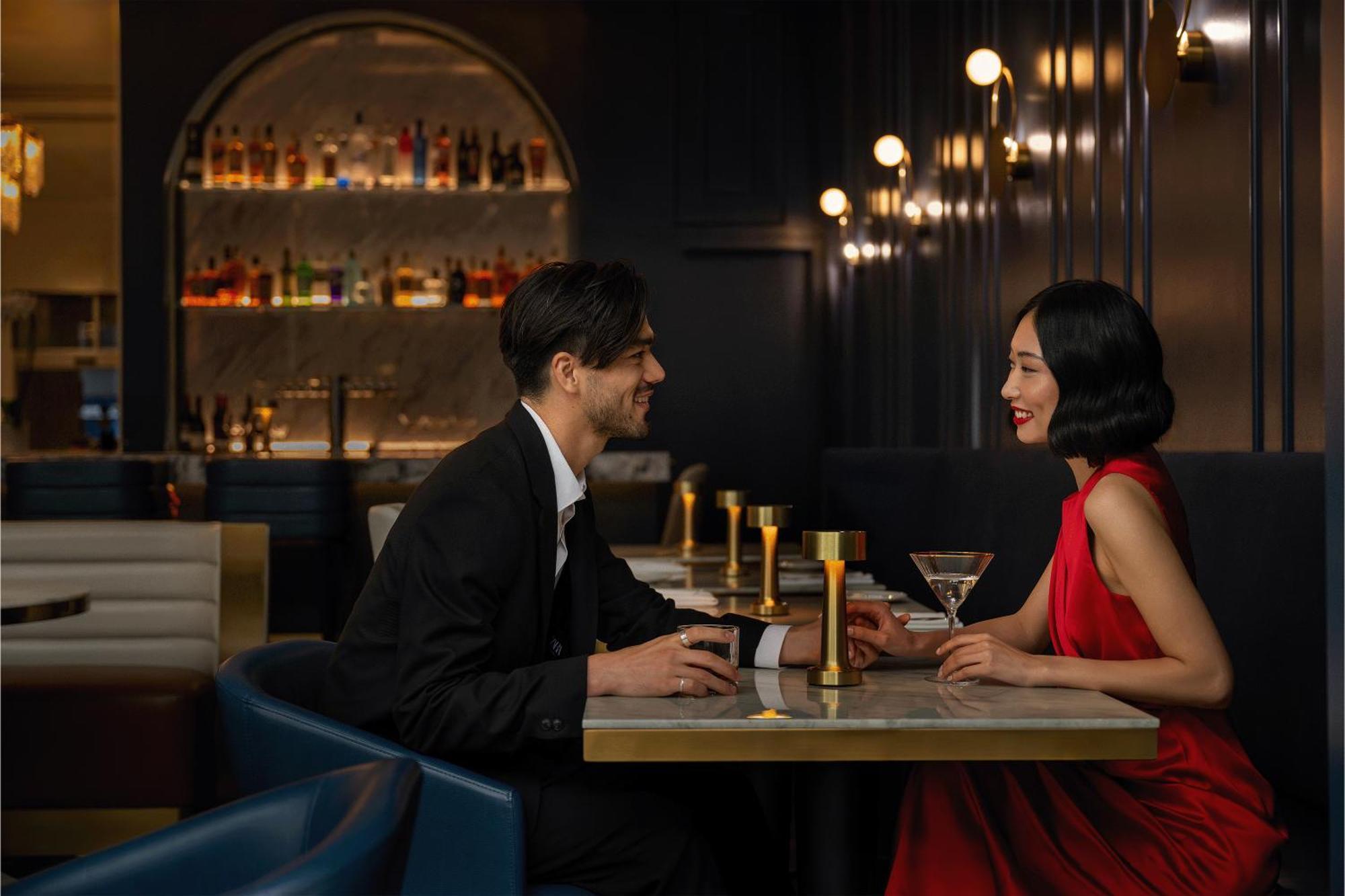 Azur Legacy Collection Hotel Vancouver Bagian luar foto